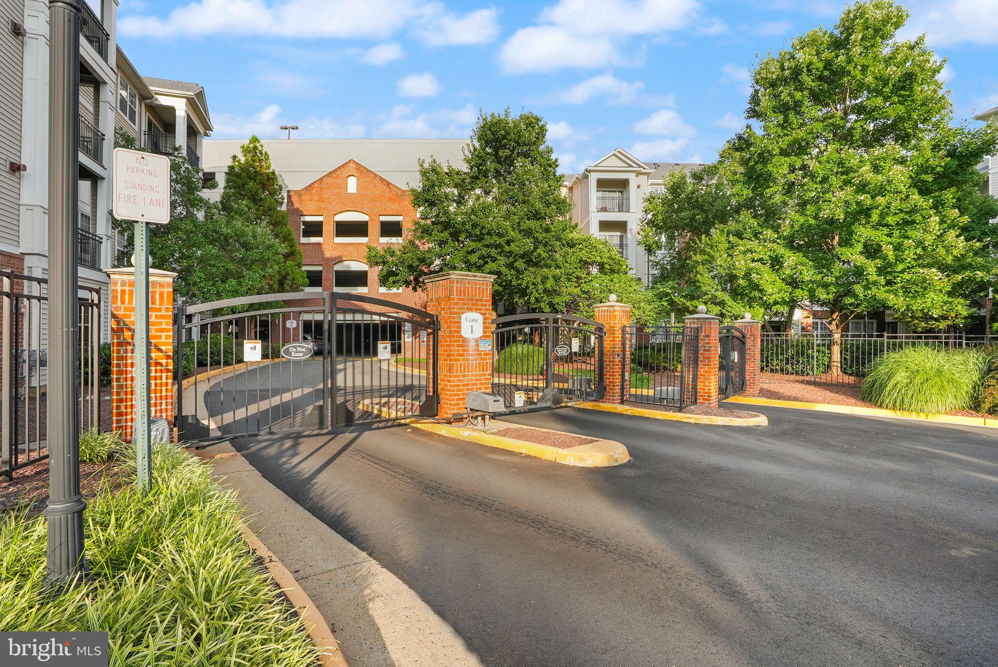 12905 Centre Park Cir #412