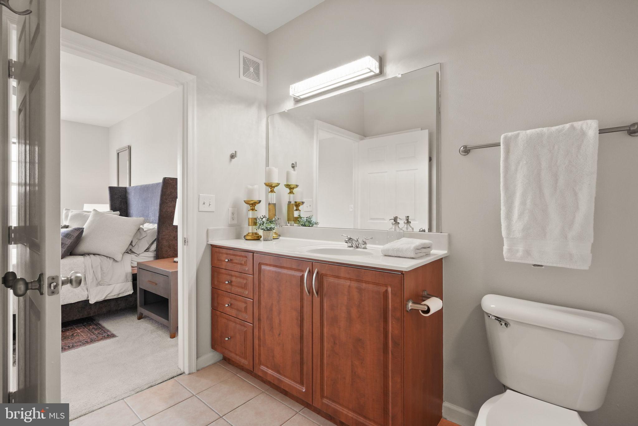 12905 Centre Park Cir #412