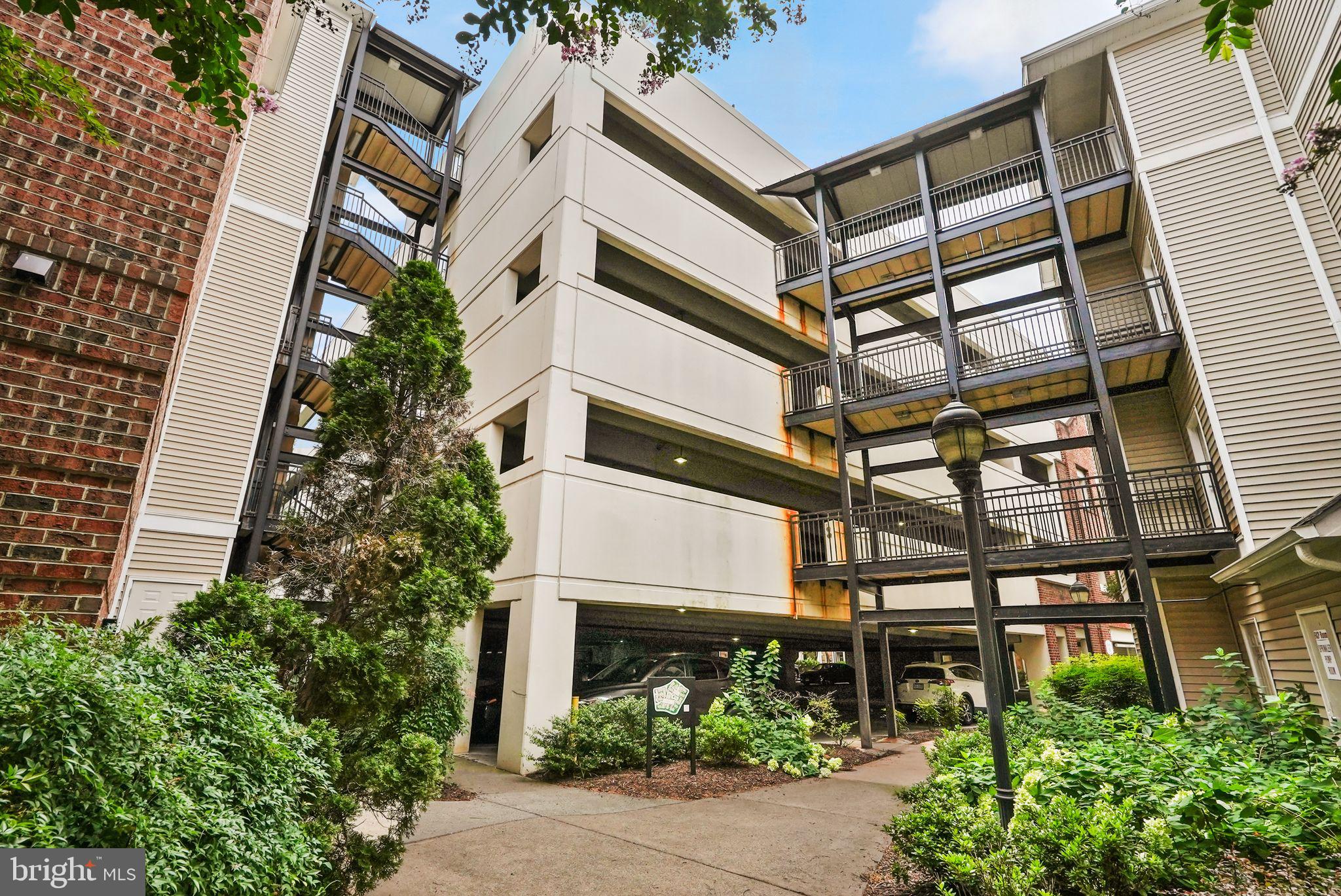 12905 Centre Park Cir #412