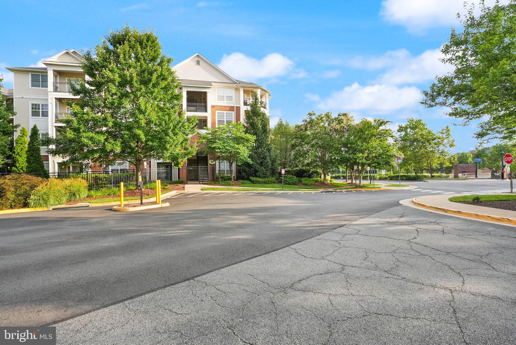 12905 Centre Park Cir #412