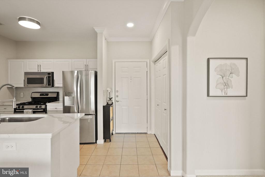 12905 Centre Park Cir #412