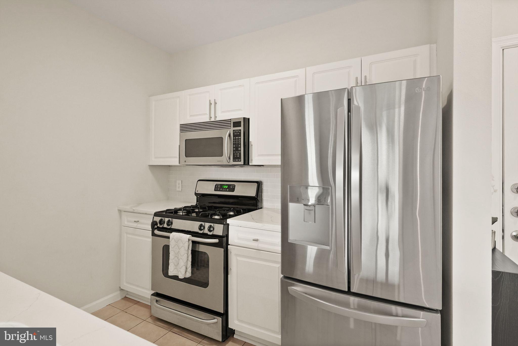 12905 Centre Park Cir #412