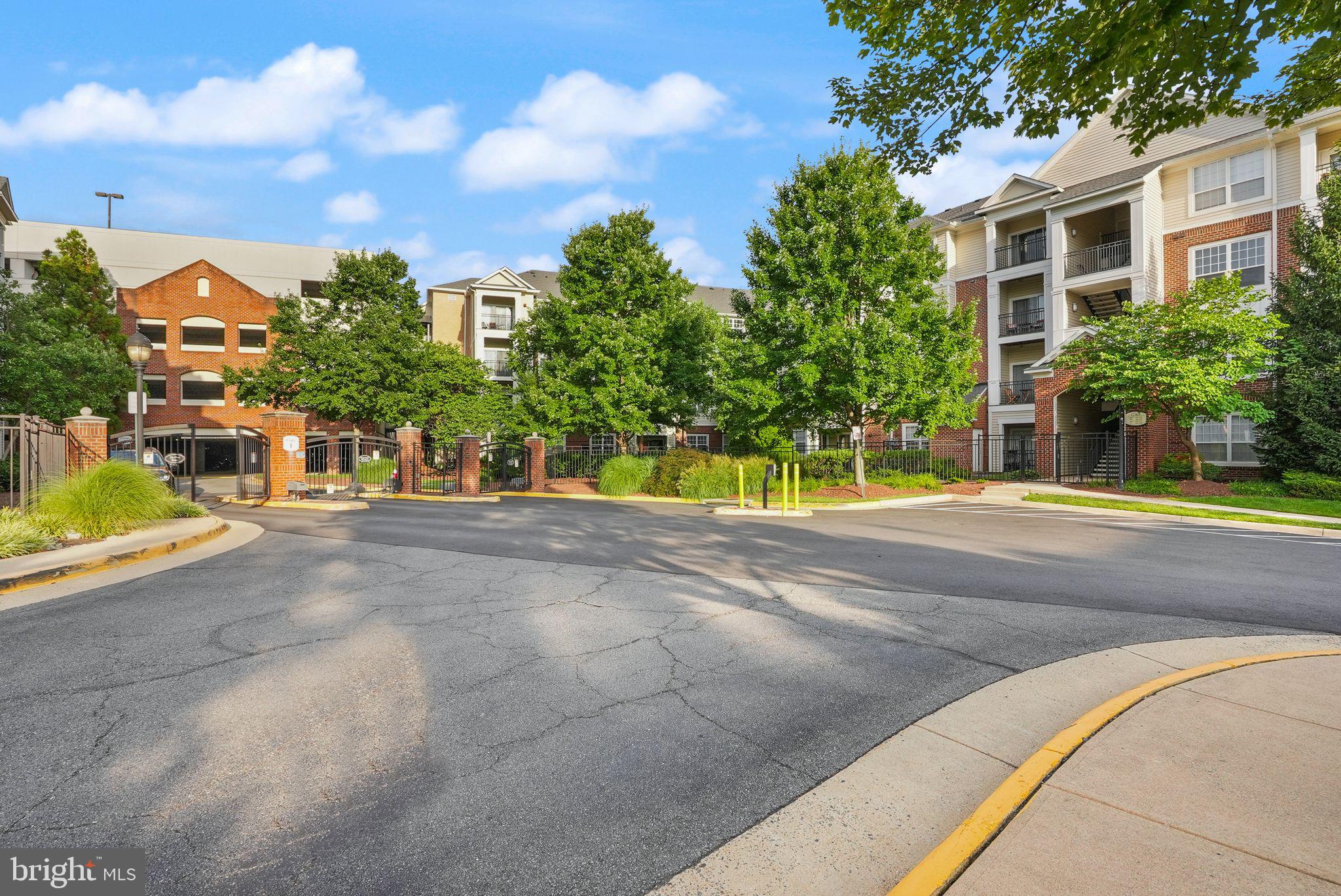 12905 Centre Park Cir #412