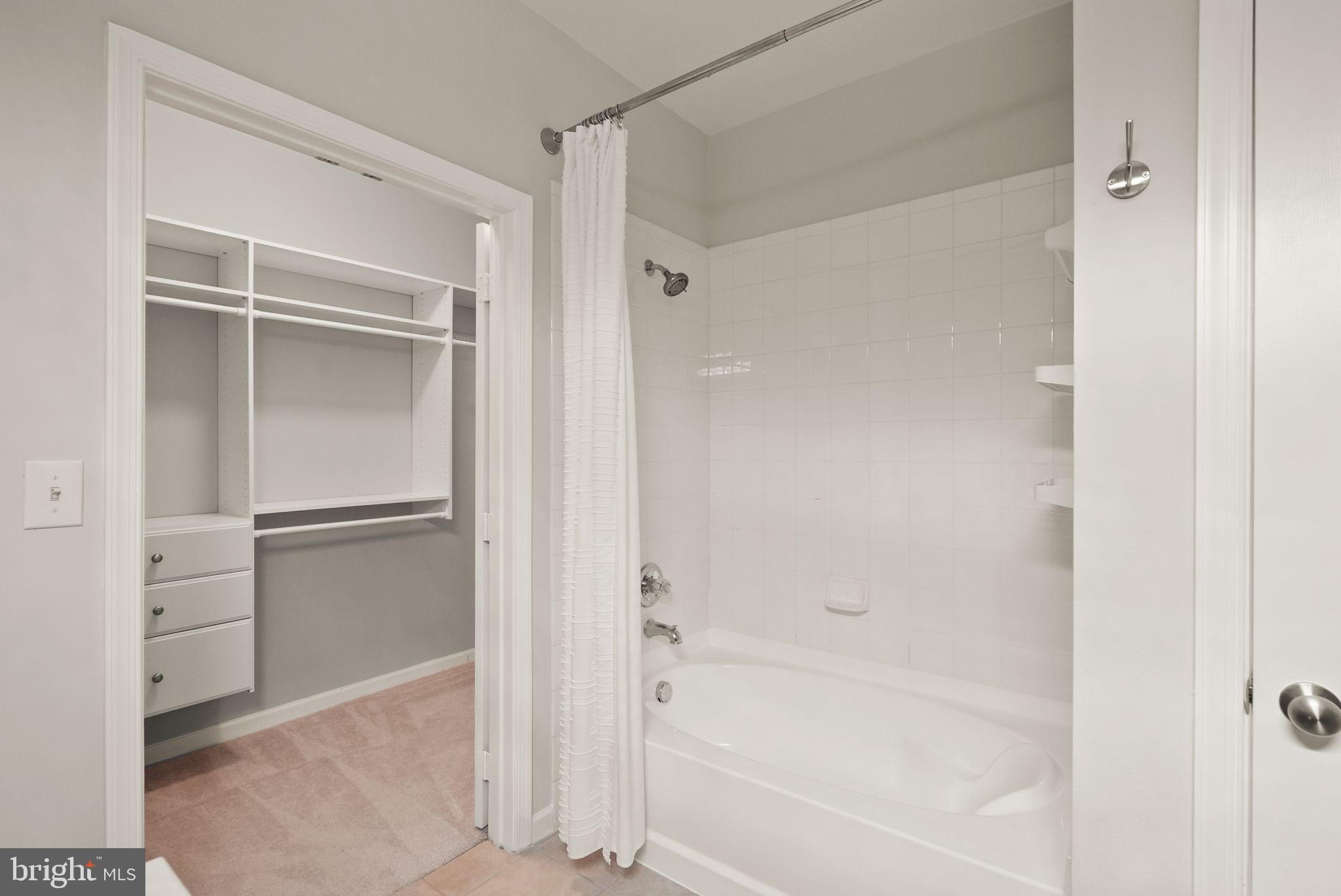 12905 Centre Park Cir #412