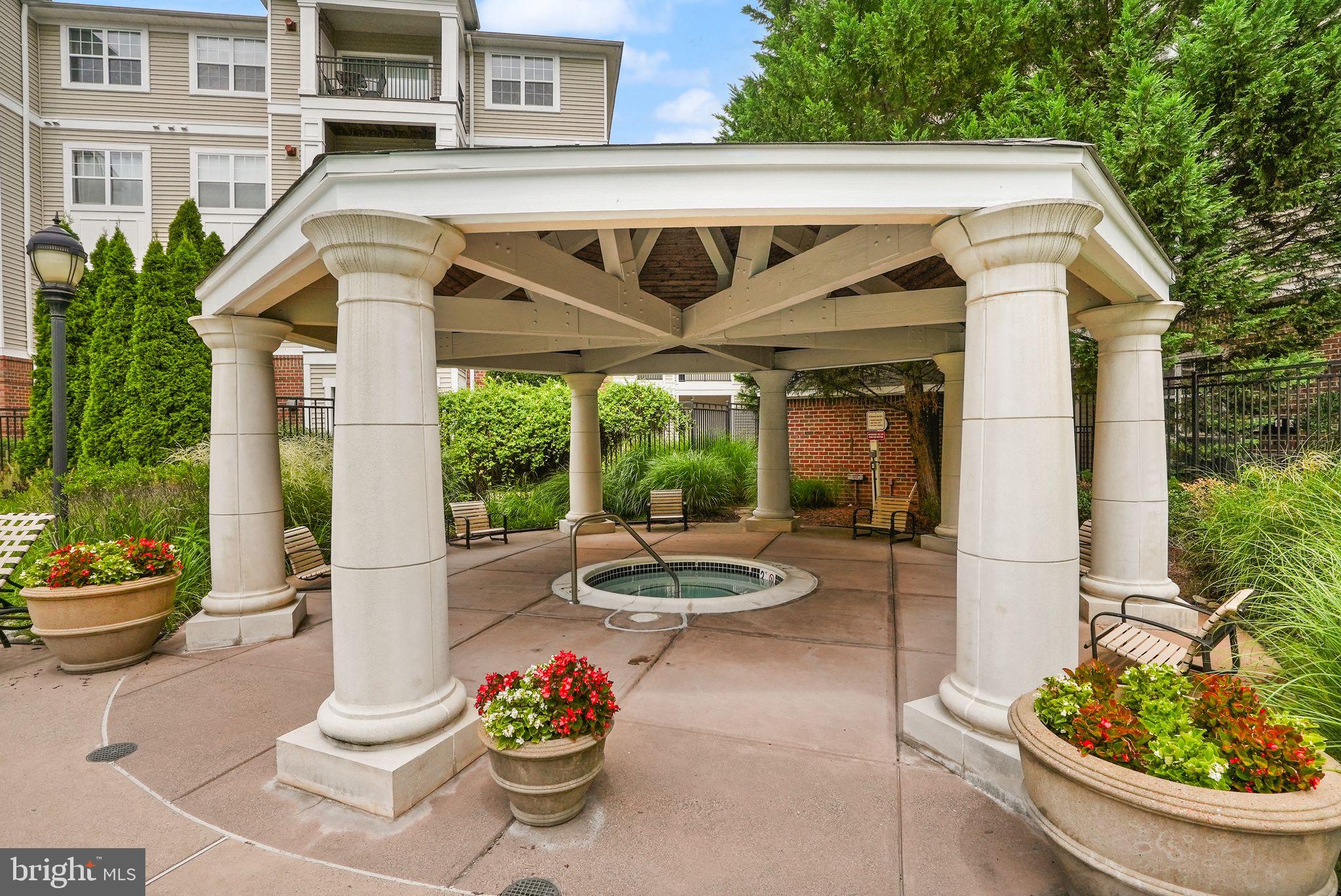 12905 Centre Park Cir #412