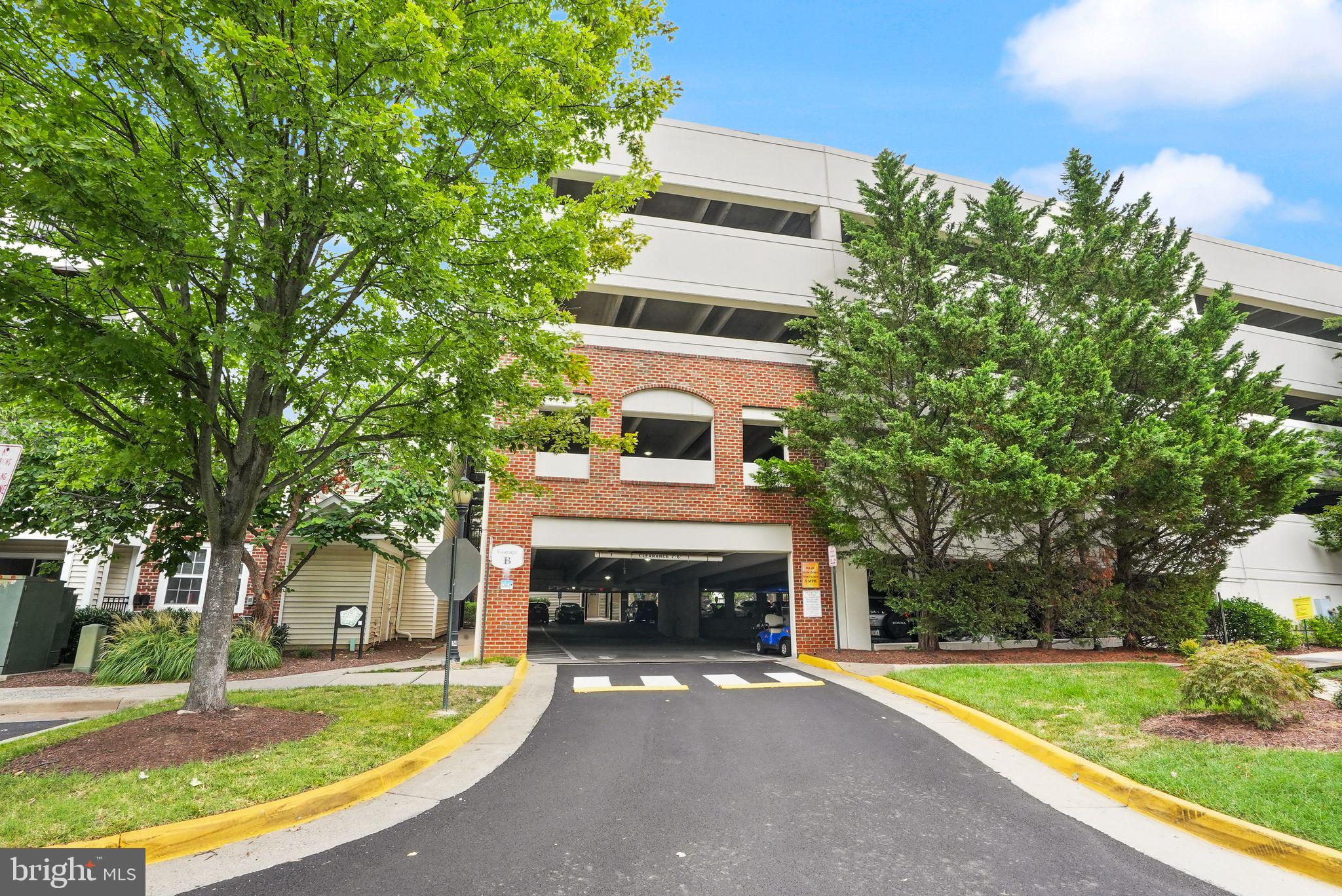 12905 Centre Park Cir #412