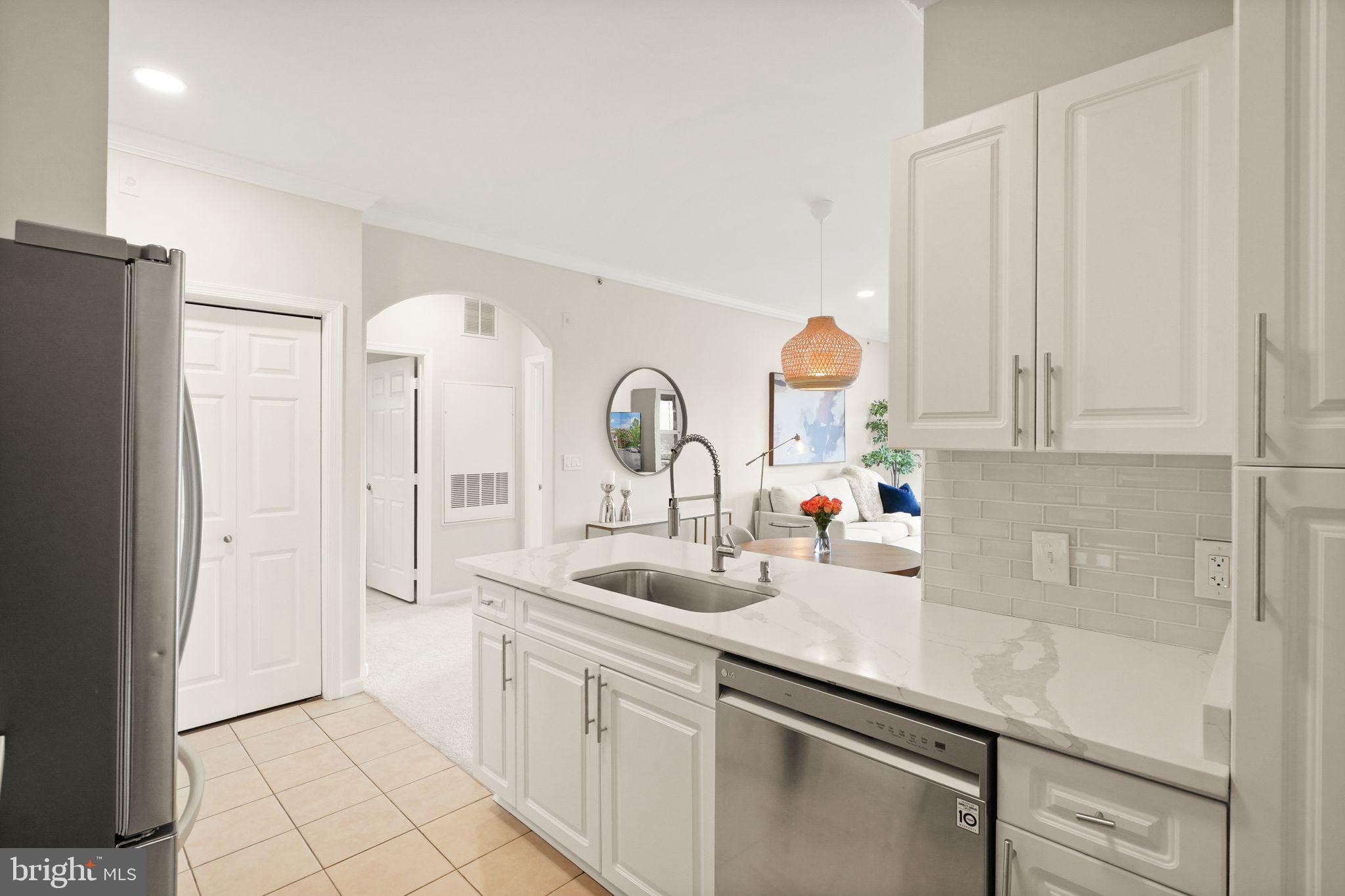 12905 Centre Park Cir #412