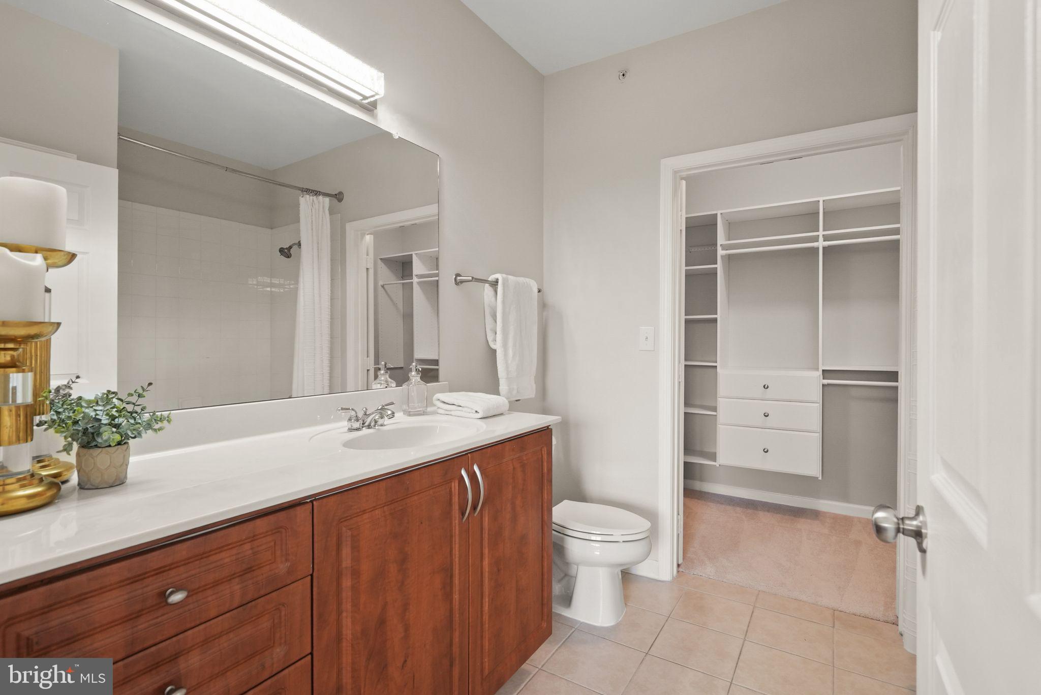 12905 Centre Park Cir #412