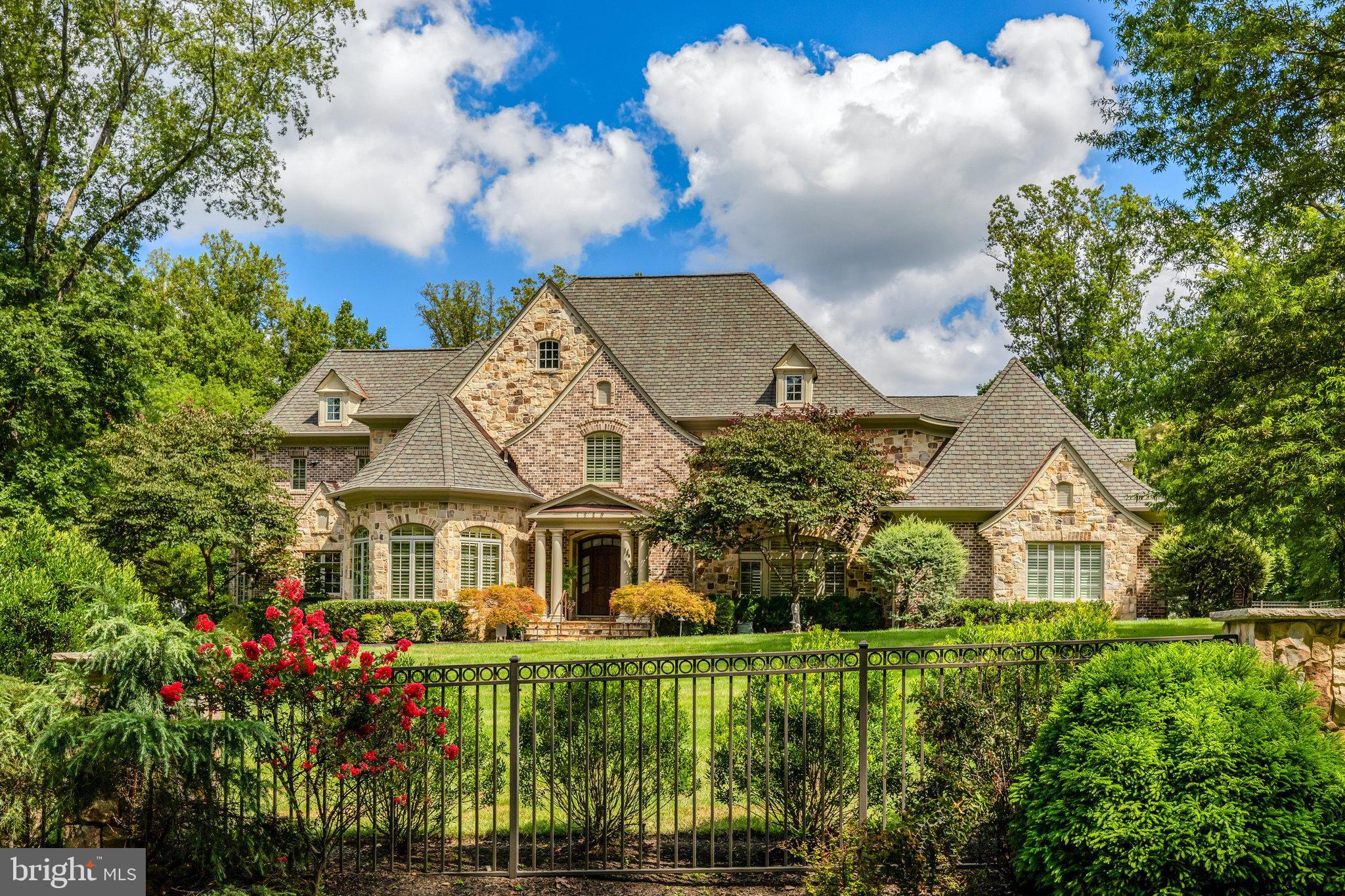 1239 Daleview Dr