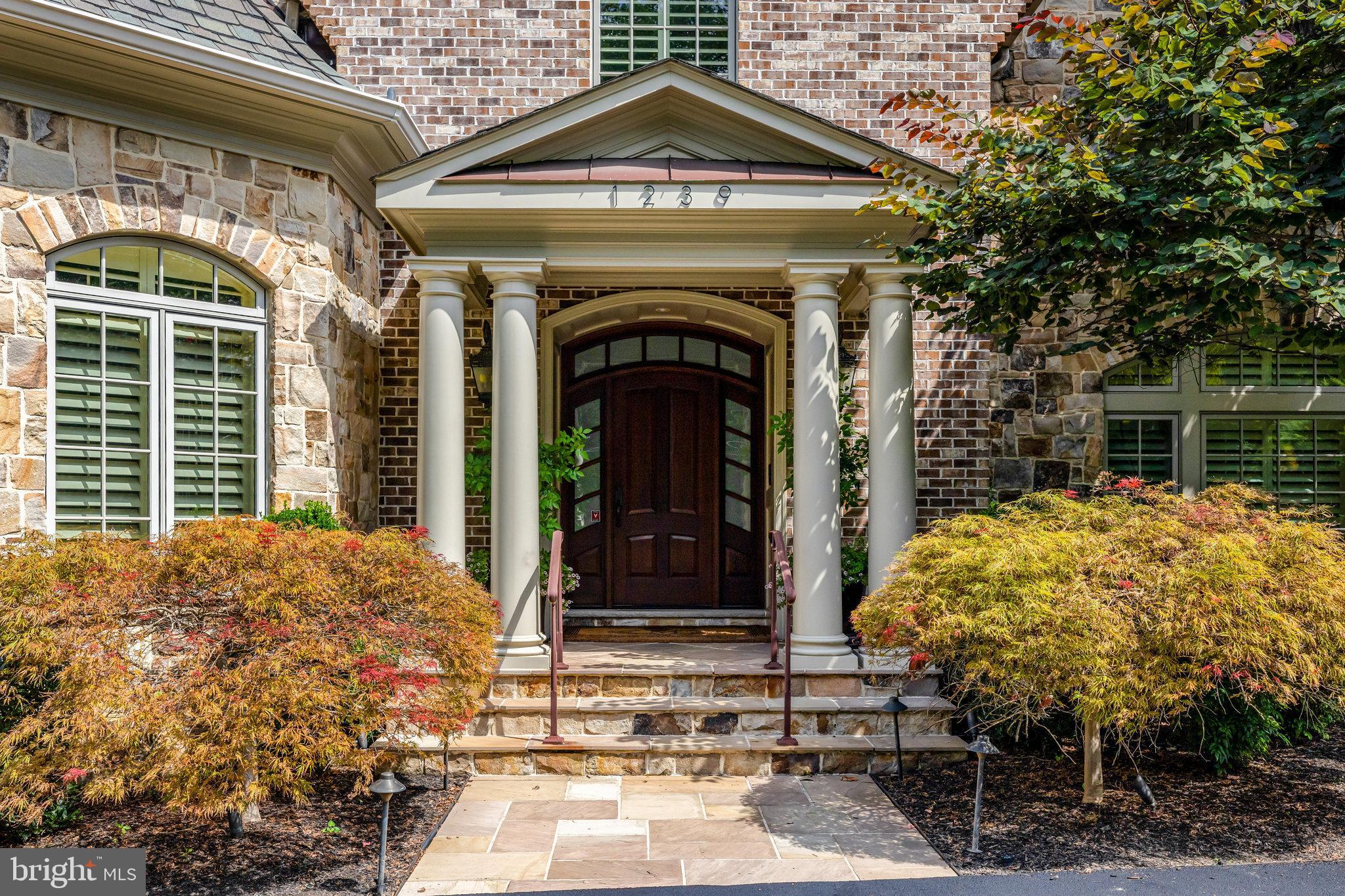 1239 Daleview Dr