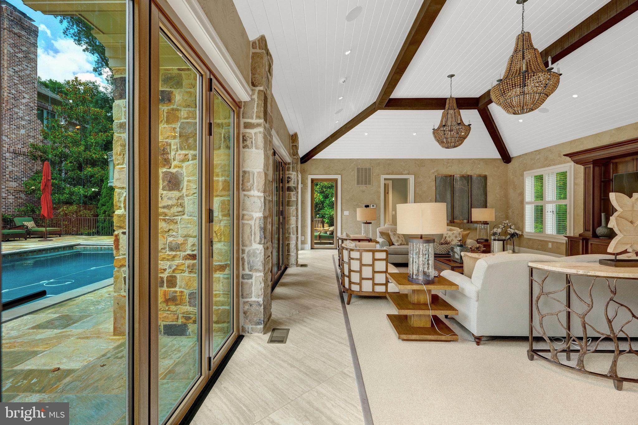 1239 Daleview Dr