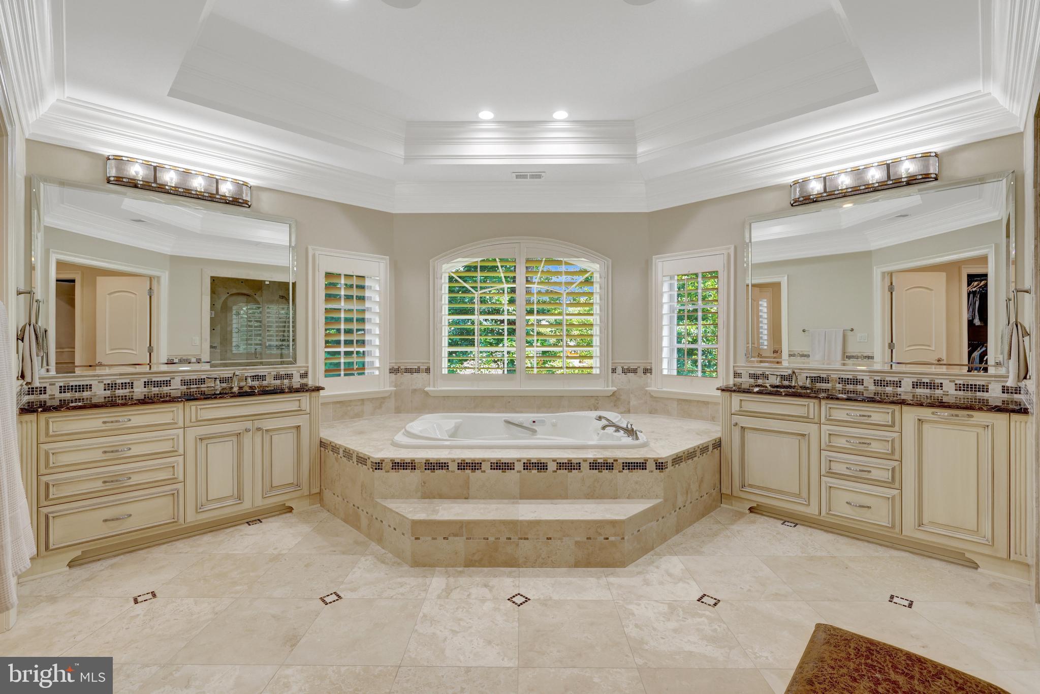 1239 Daleview Dr