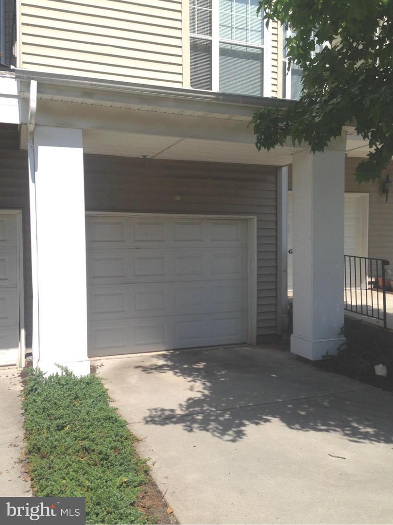 5107 TRAVIS EDWARD WAY #B