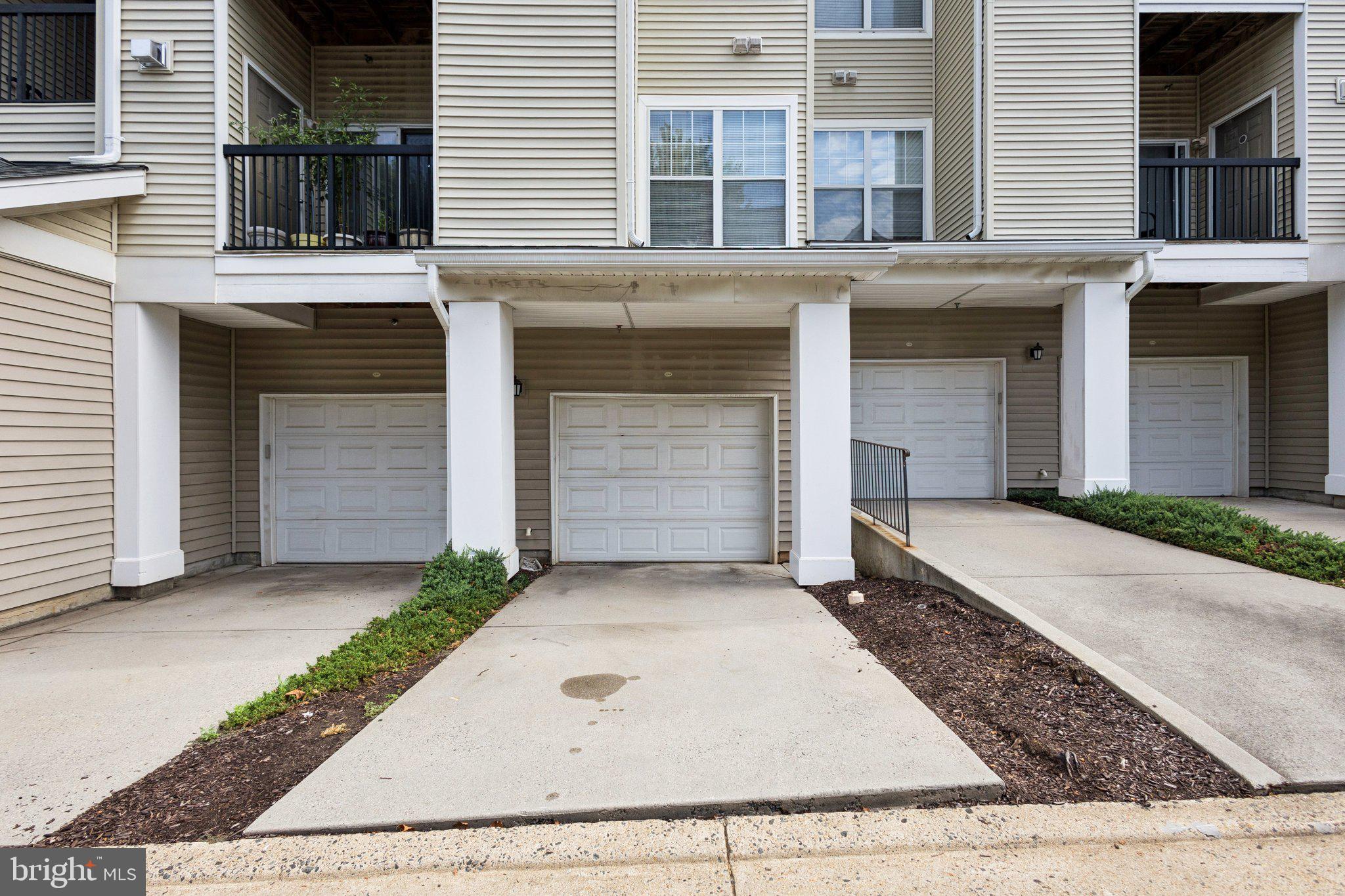 5107 TRAVIS EDWARD WAY #B