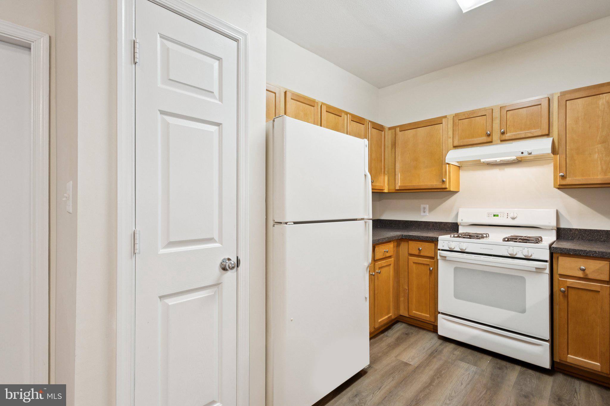 5107 TRAVIS EDWARD WAY #B