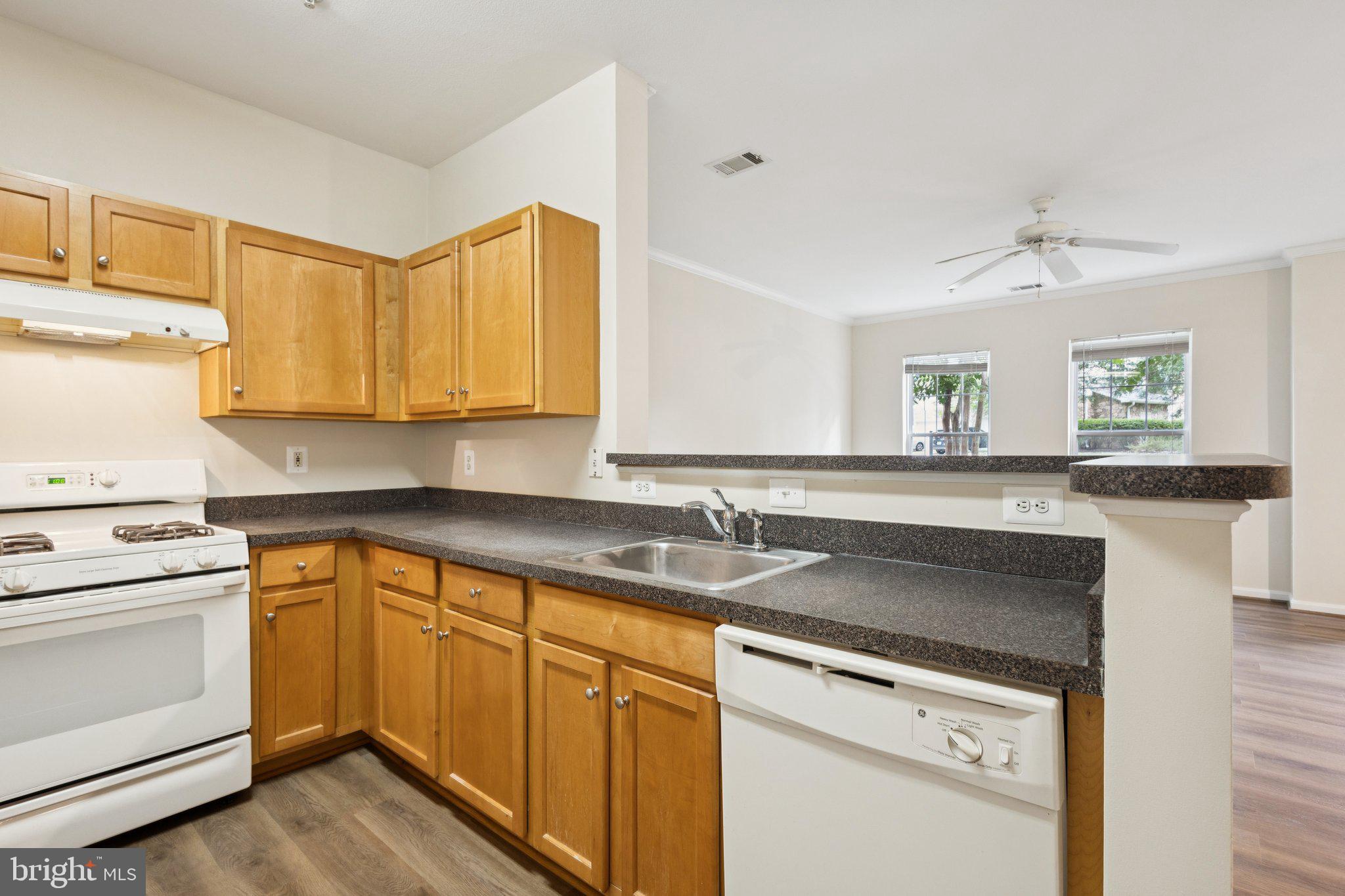 5107 TRAVIS EDWARD WAY #B