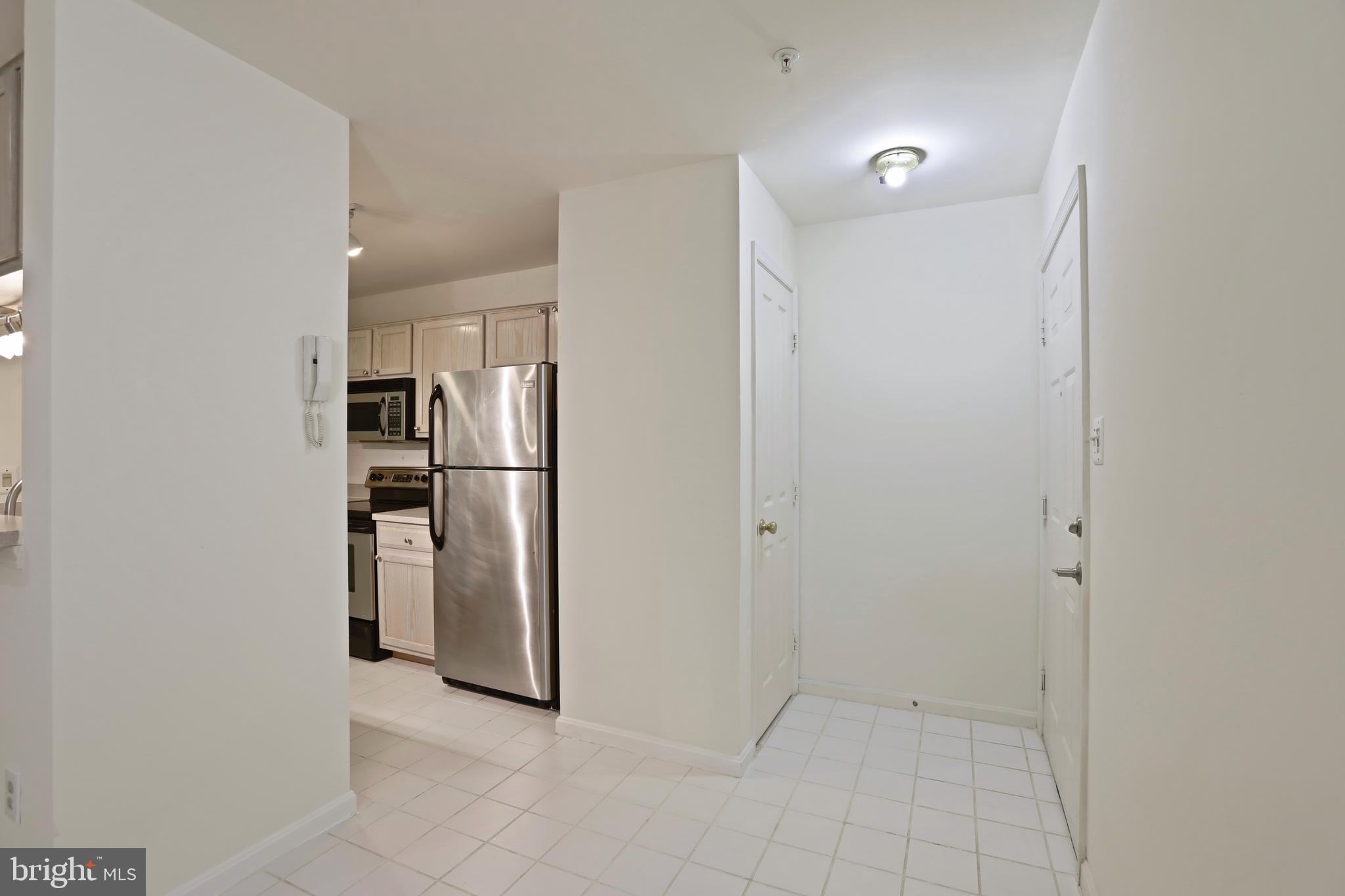 4124 MONUMENT CT #303