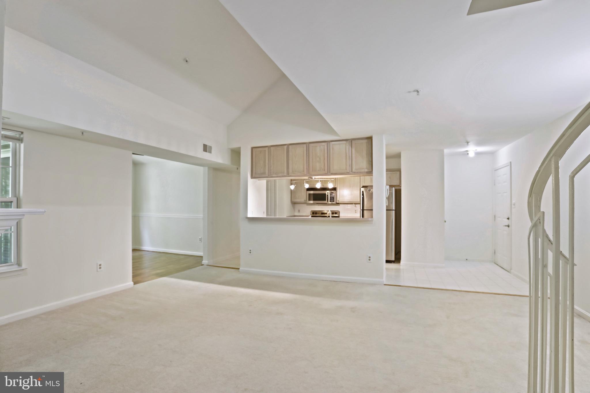 4124 MONUMENT CT #303