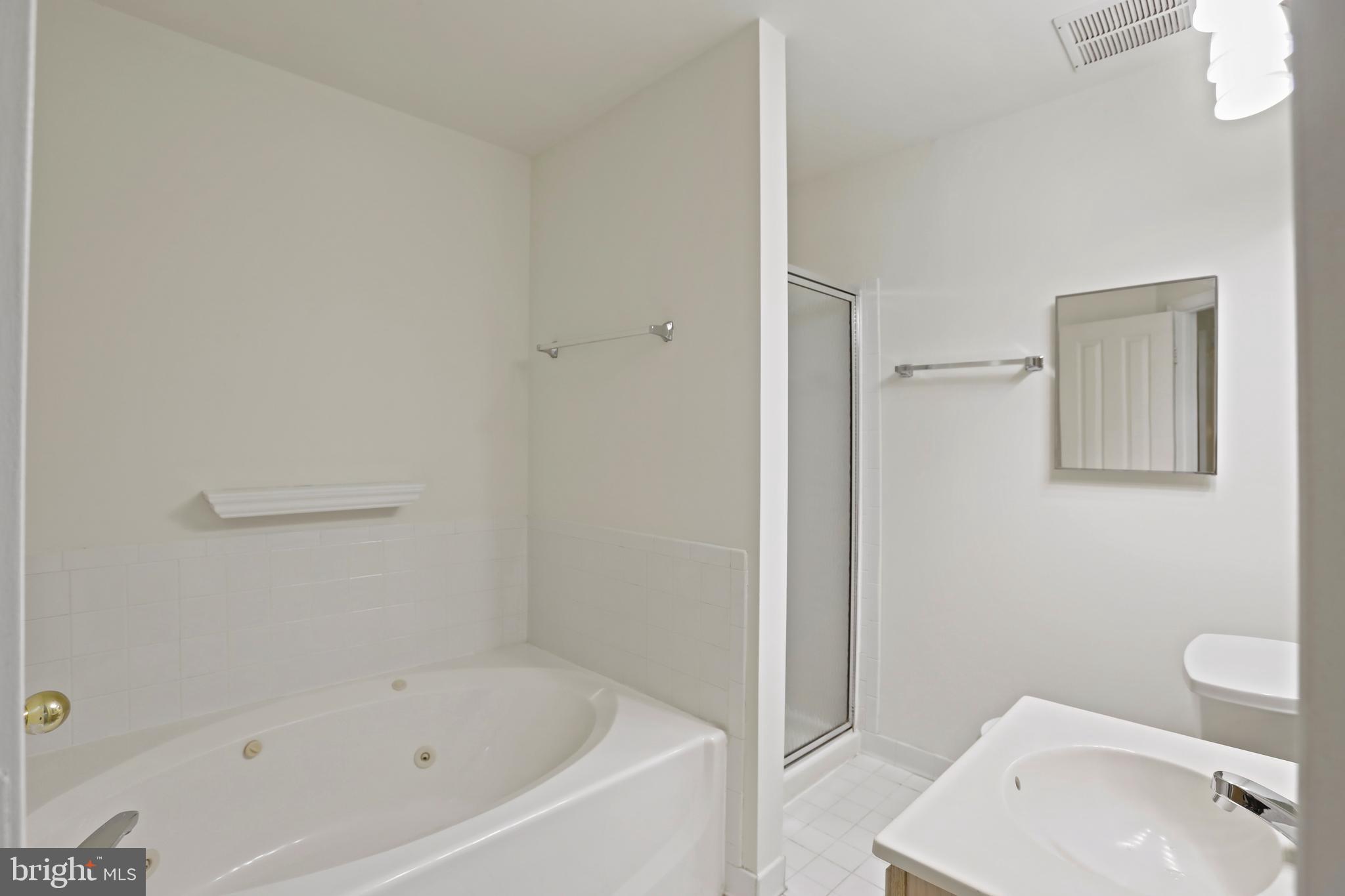 4124 MONUMENT CT #303