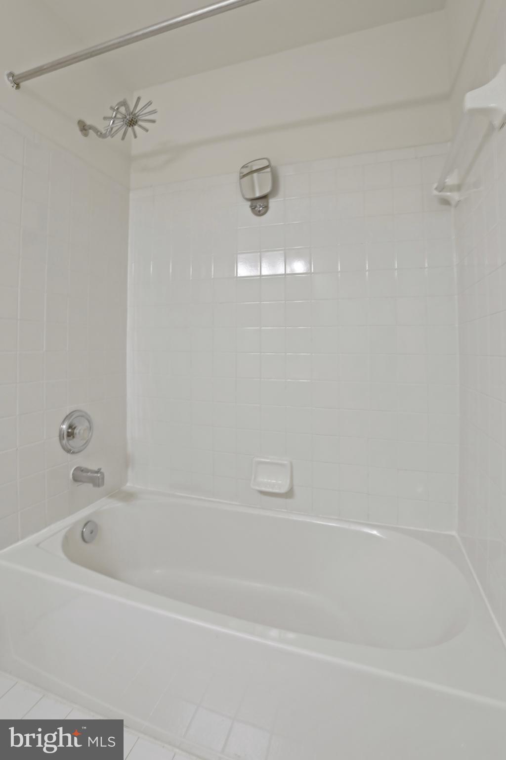 4124 MONUMENT CT #303