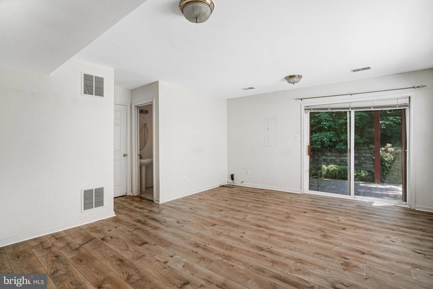 8408 JOVIN CIR