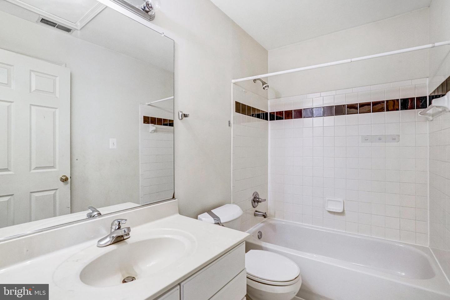 8408 JOVIN CIR