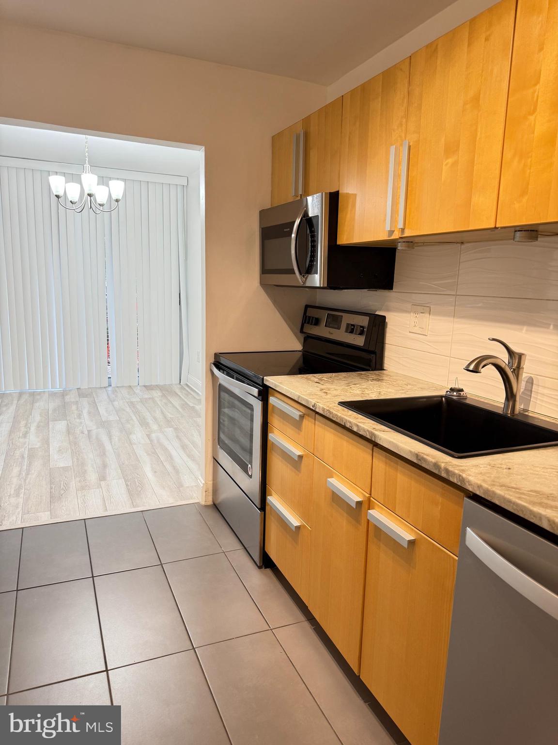 2059 HUNTINGTON AVENUE 111