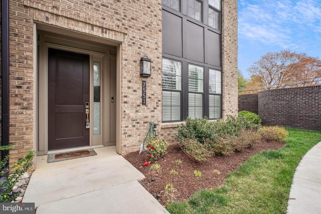 7551 SAWYER FARM WAY #1703