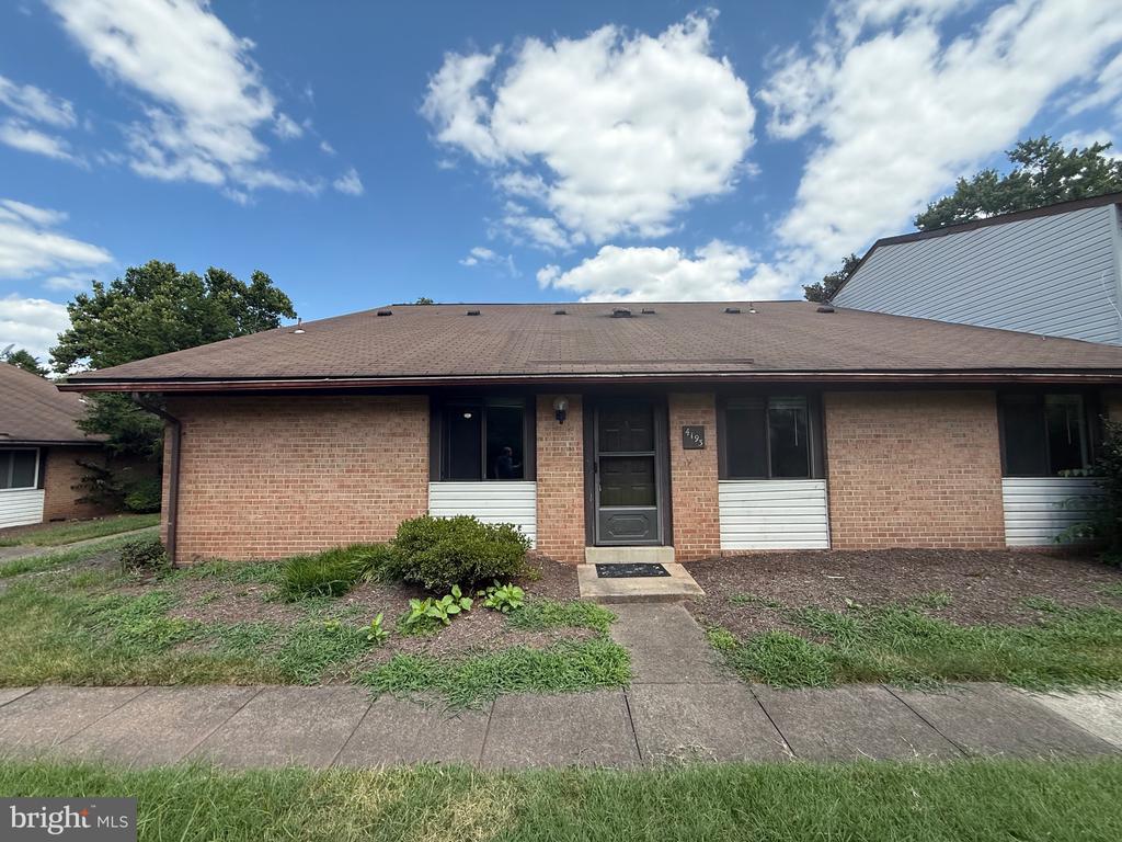 4193 MEADOWLAND CT