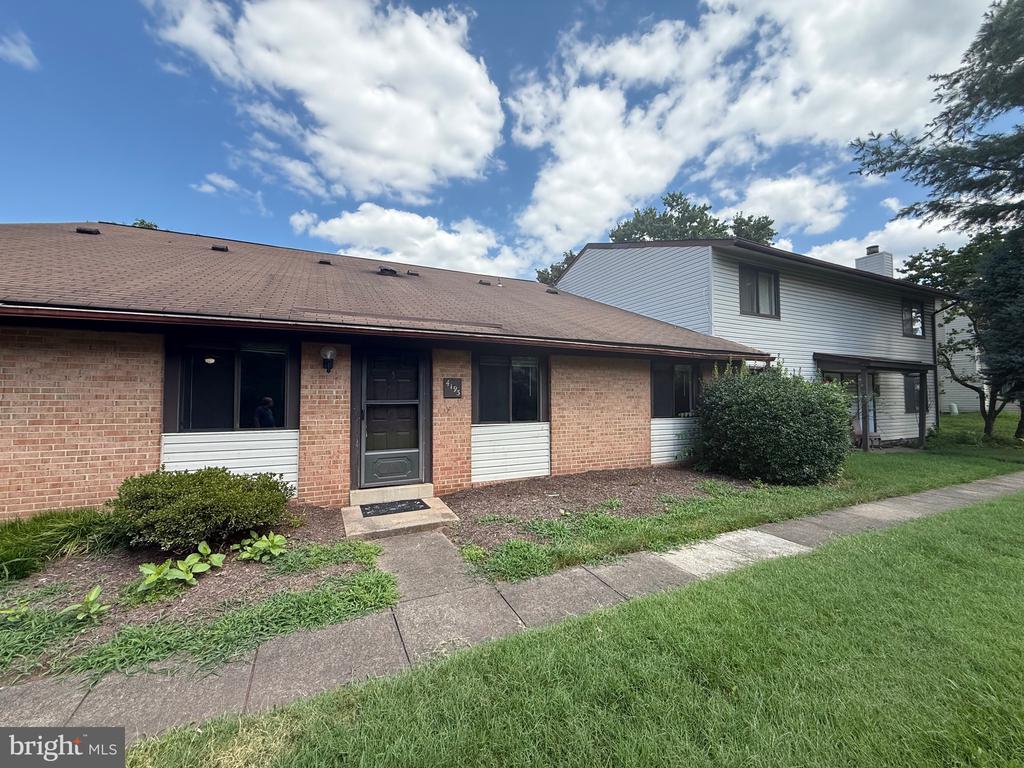 4193 MEADOWLAND CT