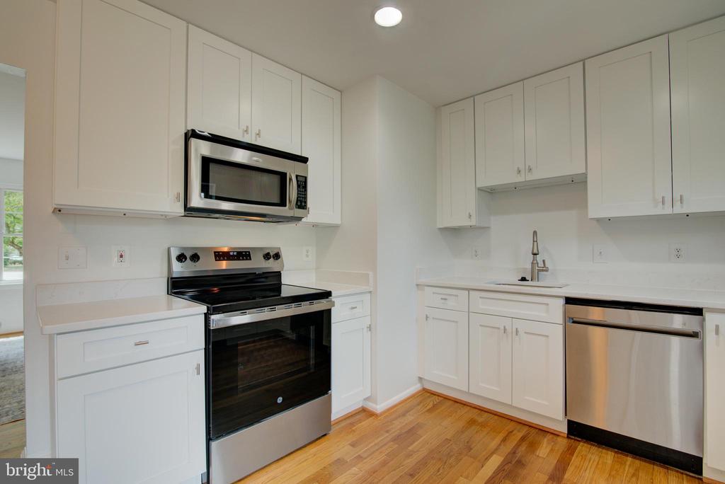 1404 Skyhaven Ct