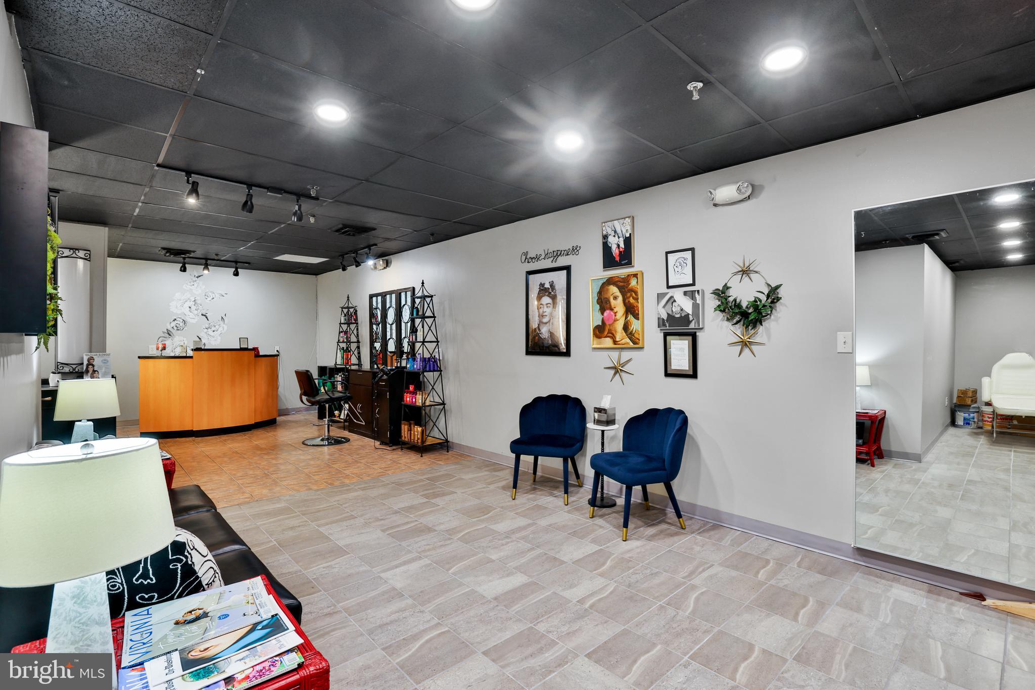 1800 OLD MEADOW RD #916