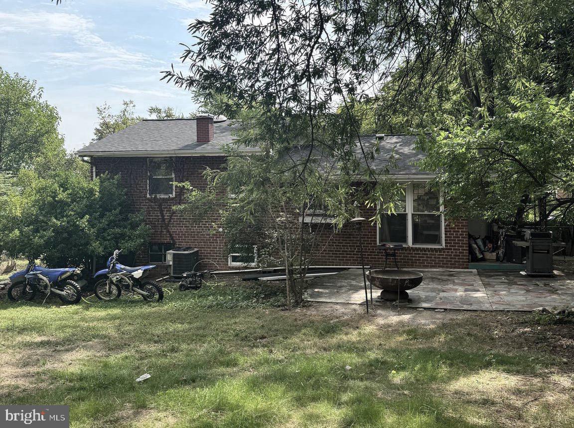 5610 IONA WAY