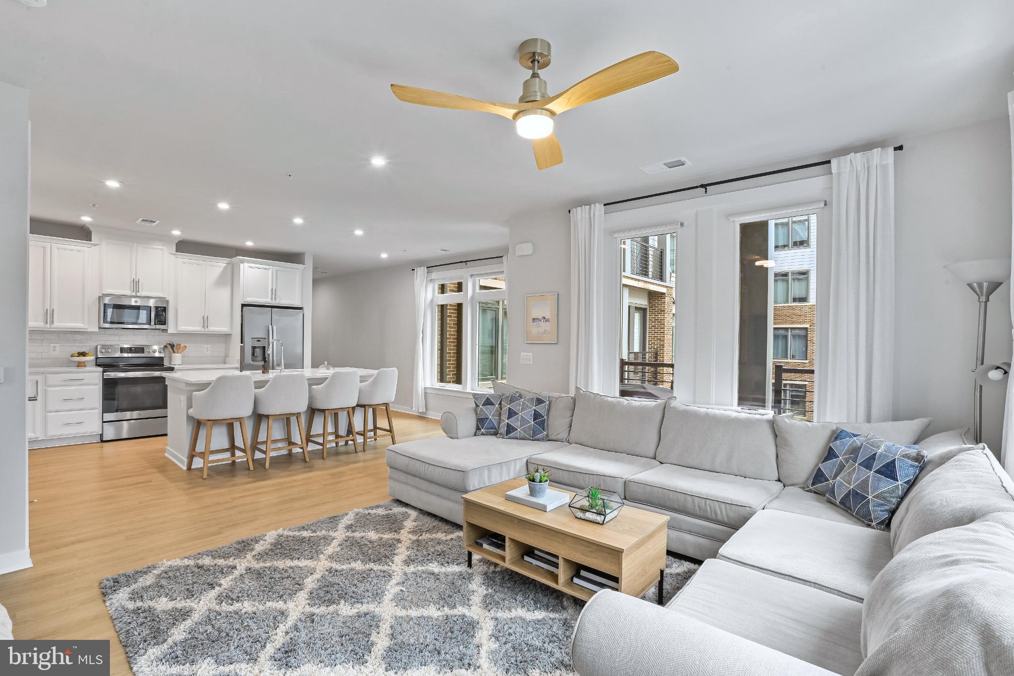 1675 BANDIT LOOP 201B