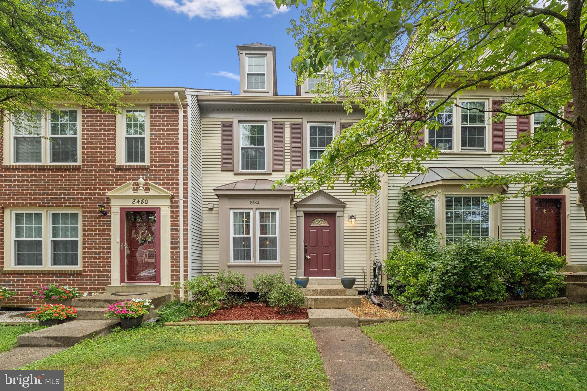 8482 Springfield Oaks Dr