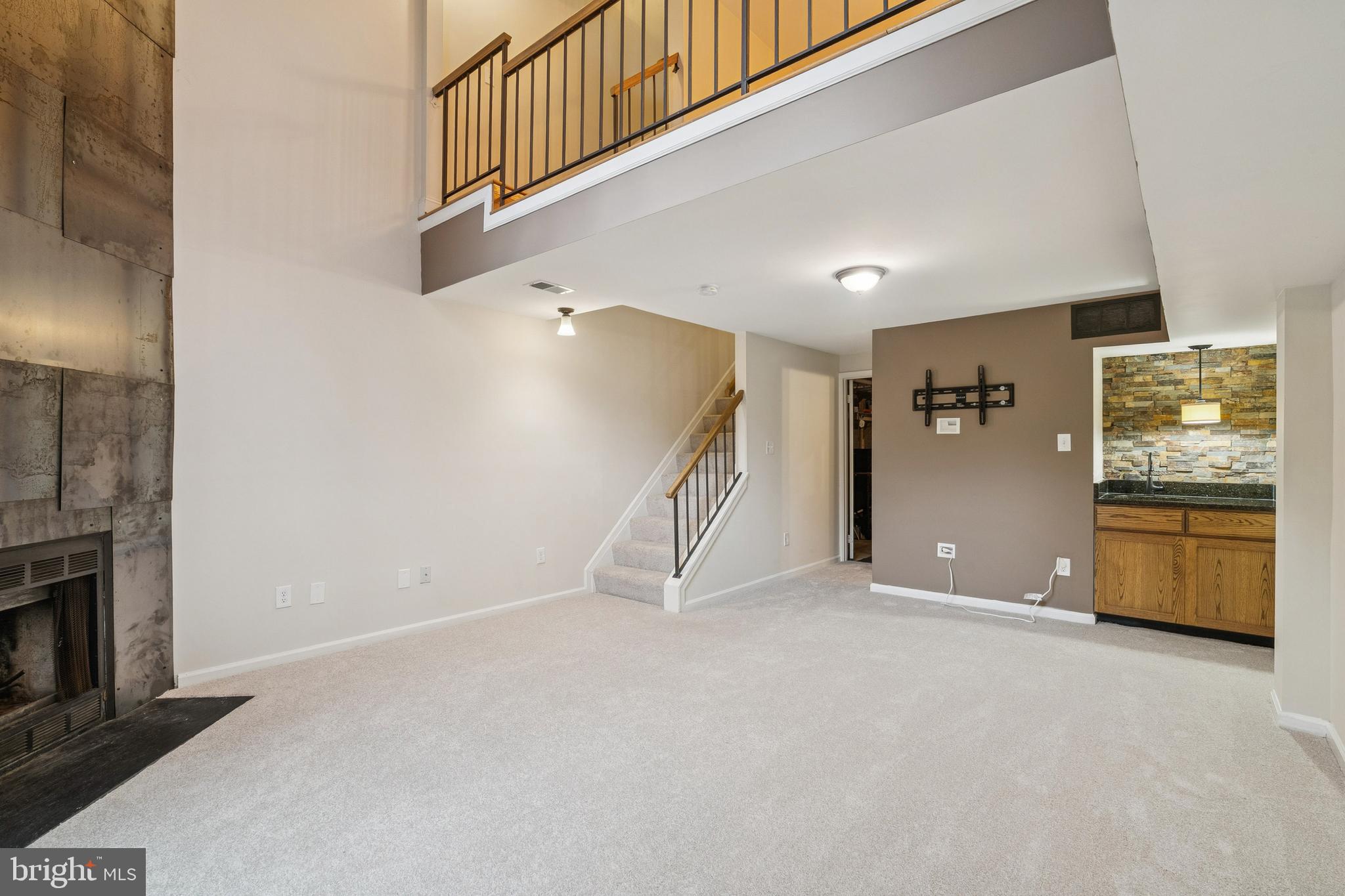 8482 Springfield Oaks Dr