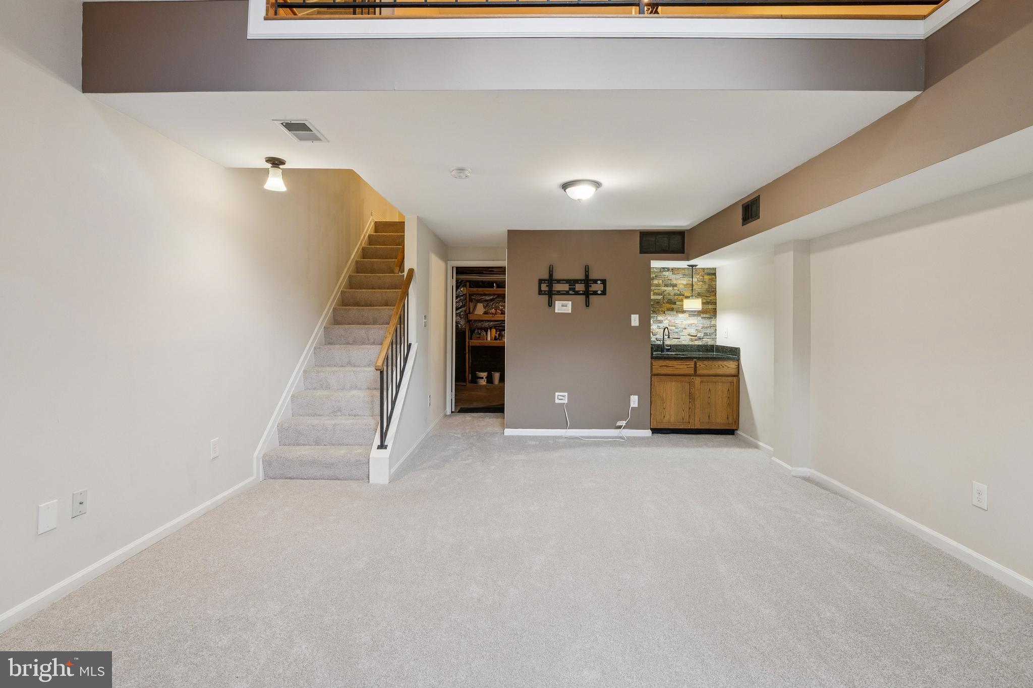 8482 Springfield Oaks Dr