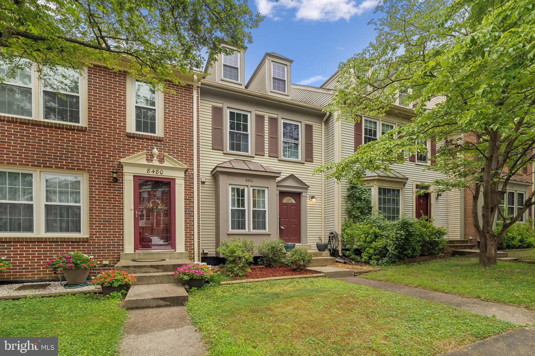 8482 Springfield Oaks Dr