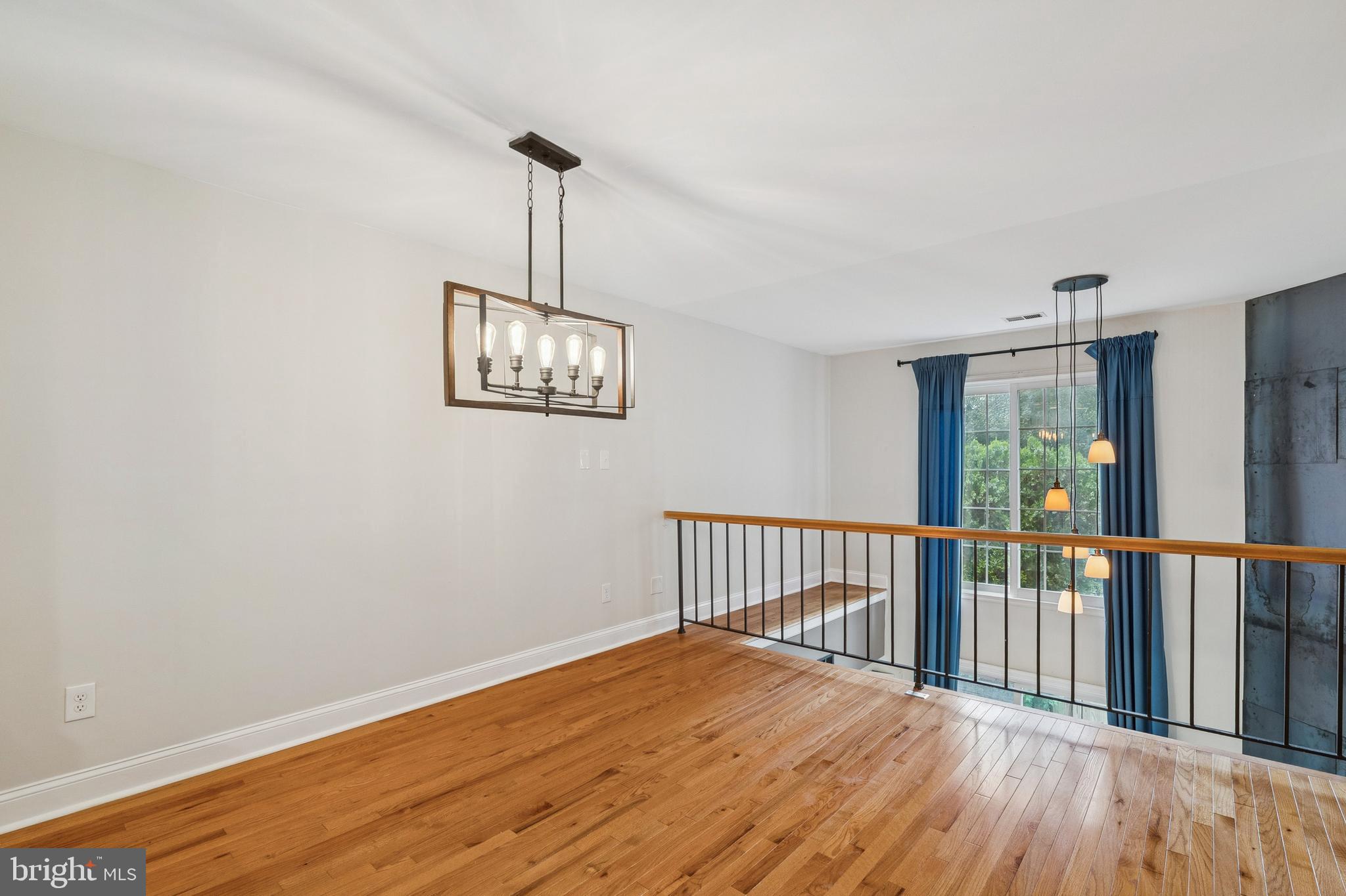 8482 Springfield Oaks Dr