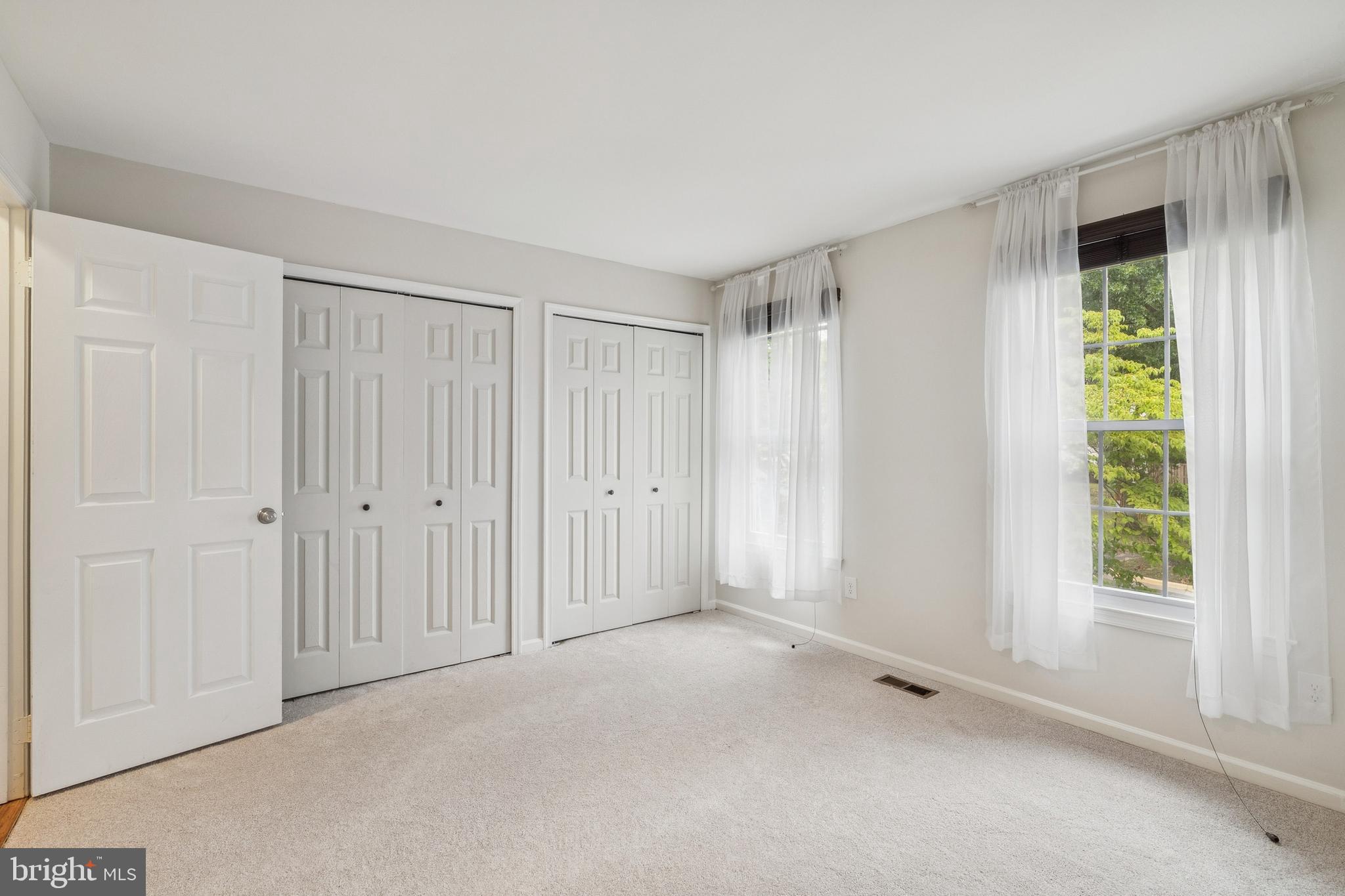 8482 Springfield Oaks Dr