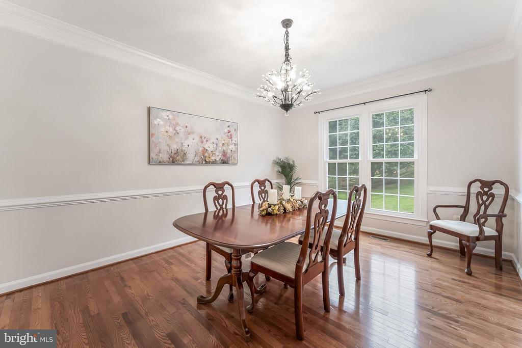 5274 TRACTOR LANE