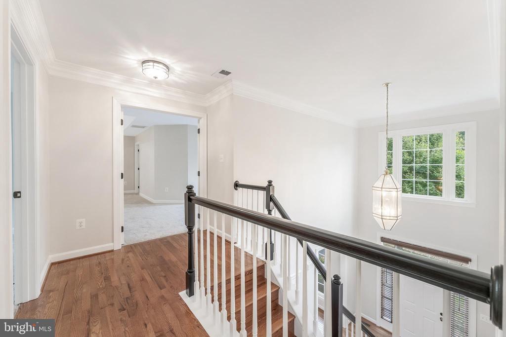 5274 TRACTOR LANE