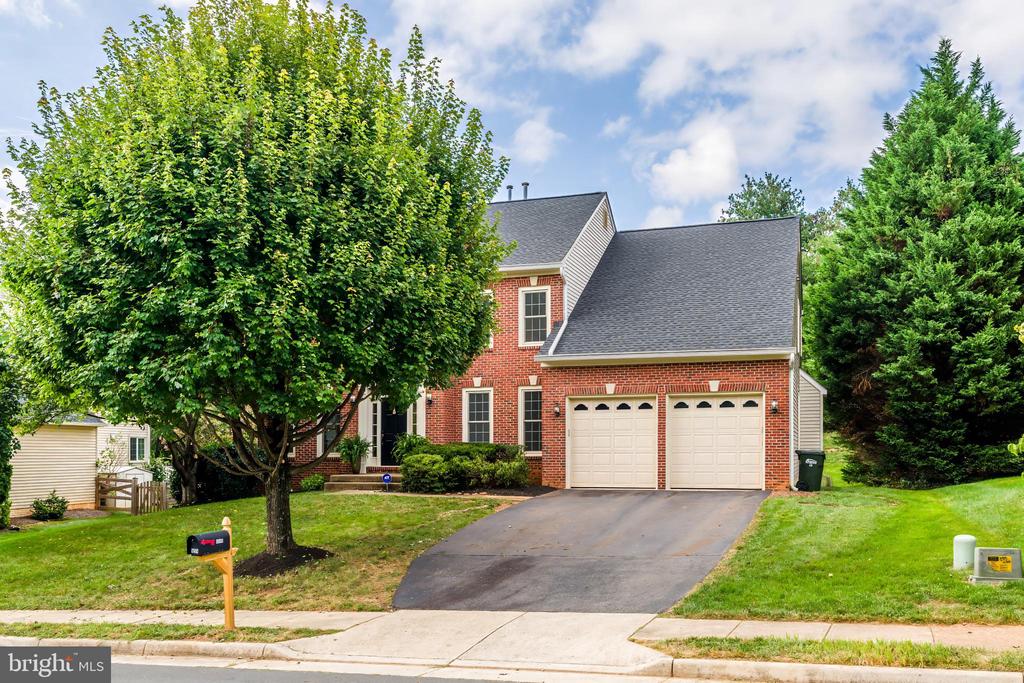 5274 TRACTOR LANE
