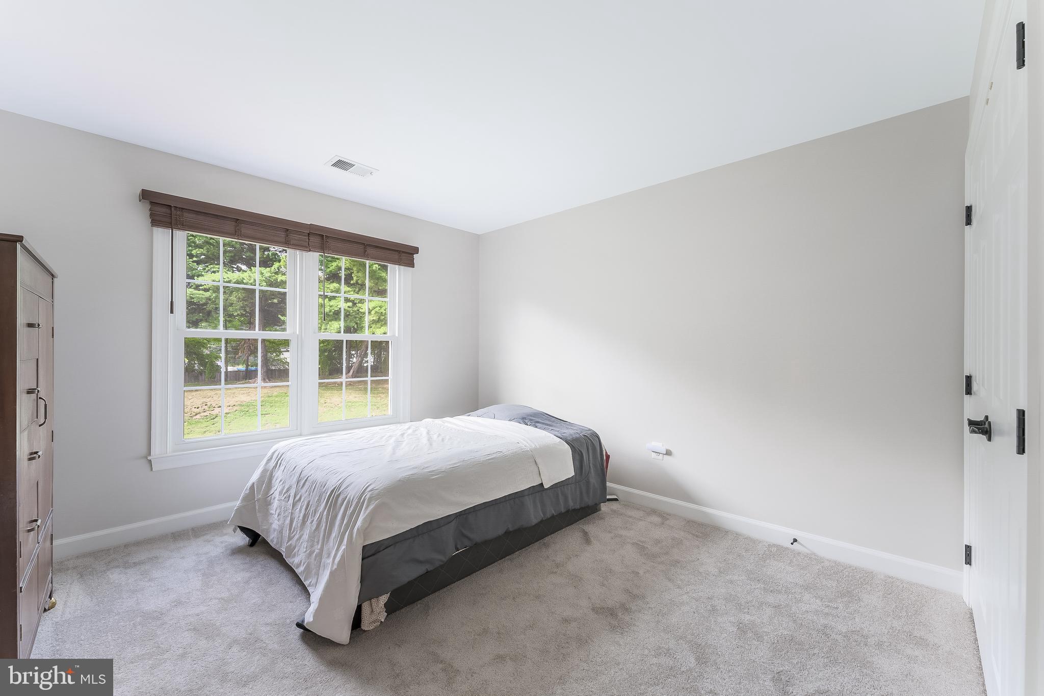 5274 TRACTOR LANE