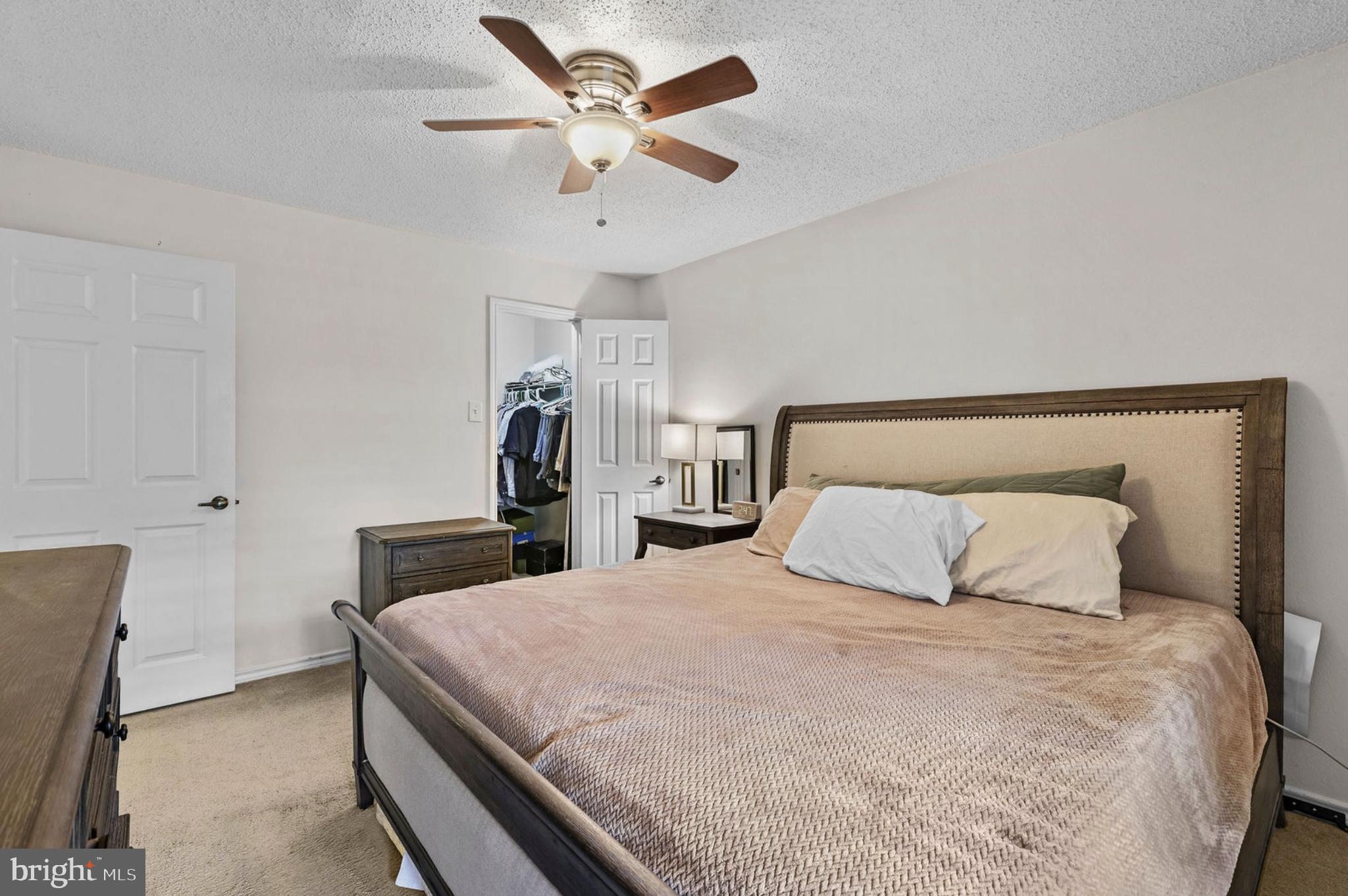 1538 LINCOLN 302