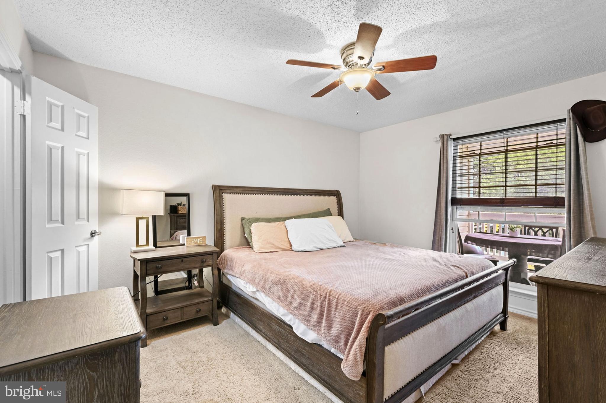 1538 LINCOLN 302