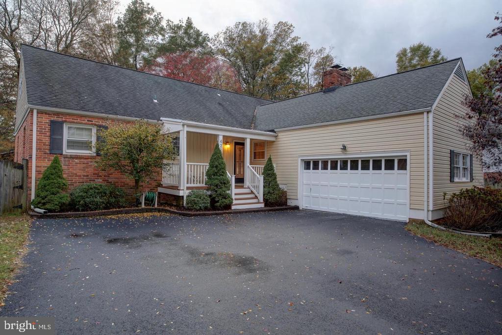 422 OLD COURTHOUSE ROAD NE