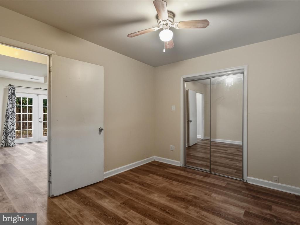 9816 PEBBLE WEIGH COURT