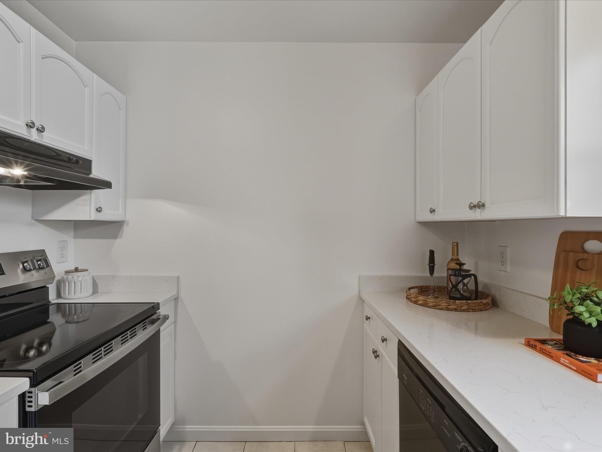 9816 PEBBLE WEIGH COURT