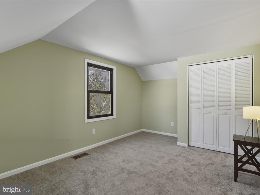9816 PEBBLE WEIGH COURT